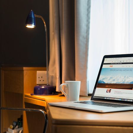 Holiday Inn Express East Midlands Airport By Ihg Castle Donington Eksteriør bilde