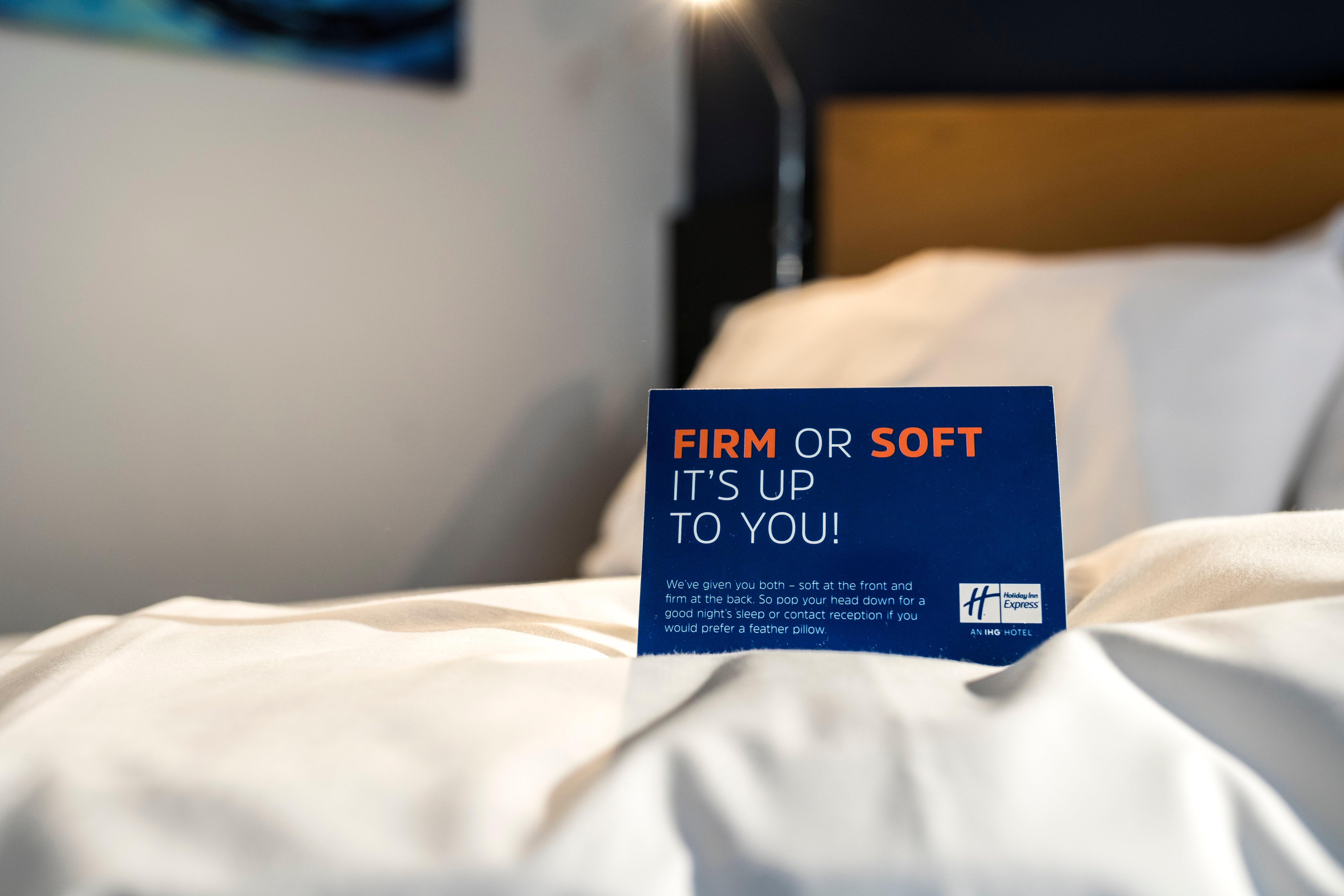 Holiday Inn Express East Midlands Airport By Ihg Castle Donington Eksteriør bilde