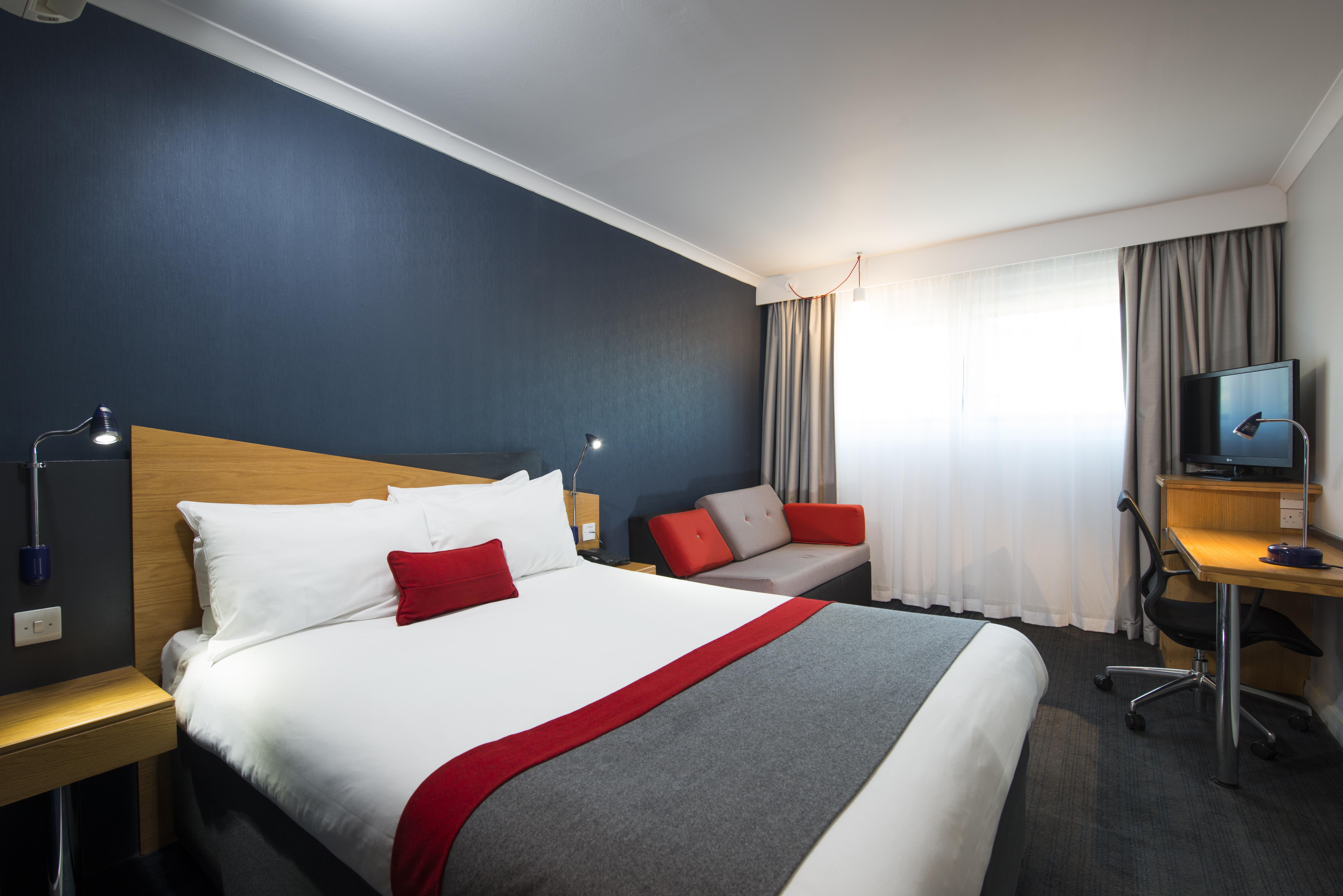Holiday Inn Express East Midlands Airport By Ihg Castle Donington Eksteriør bilde