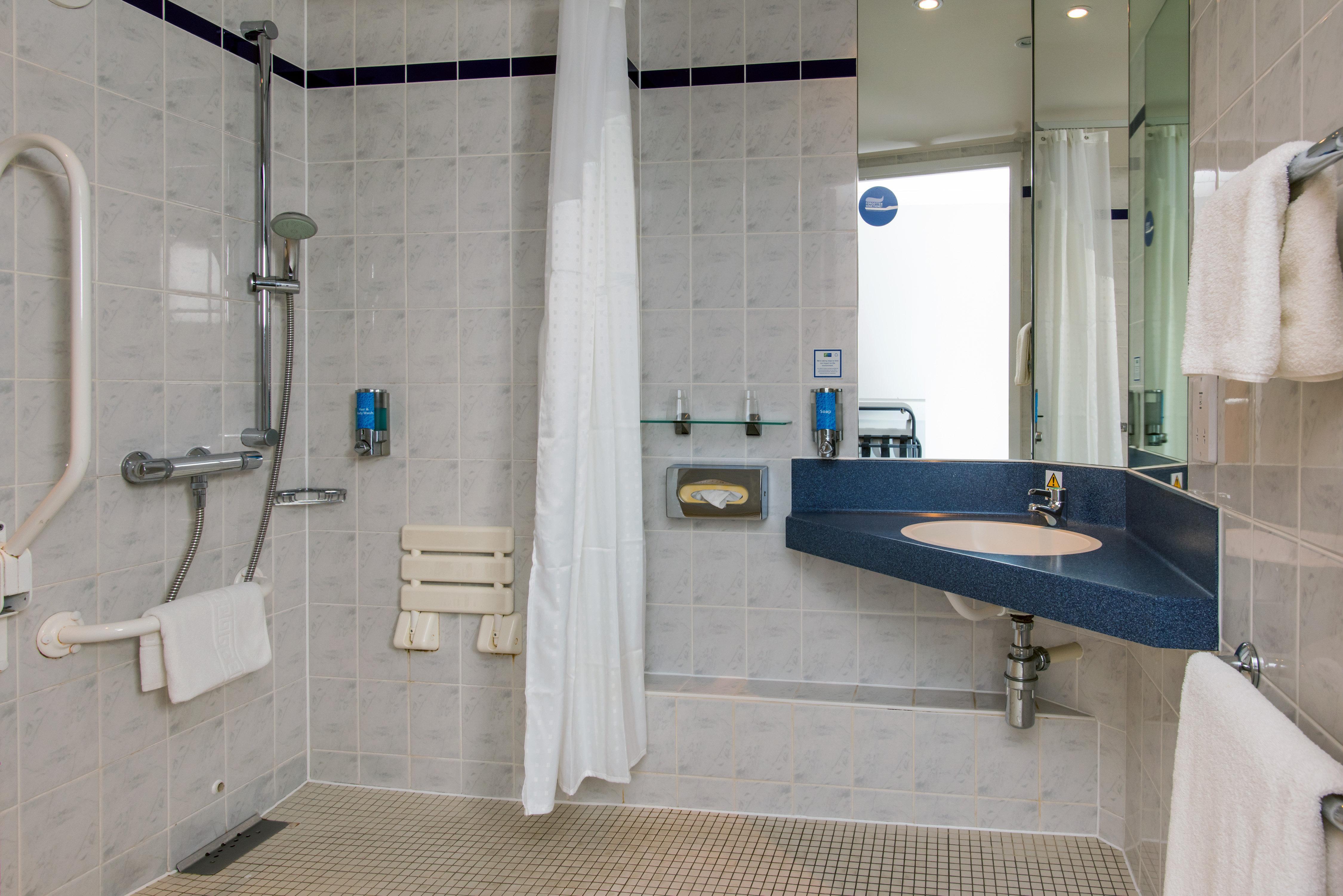 Holiday Inn Express East Midlands Airport By Ihg Castle Donington Eksteriør bilde