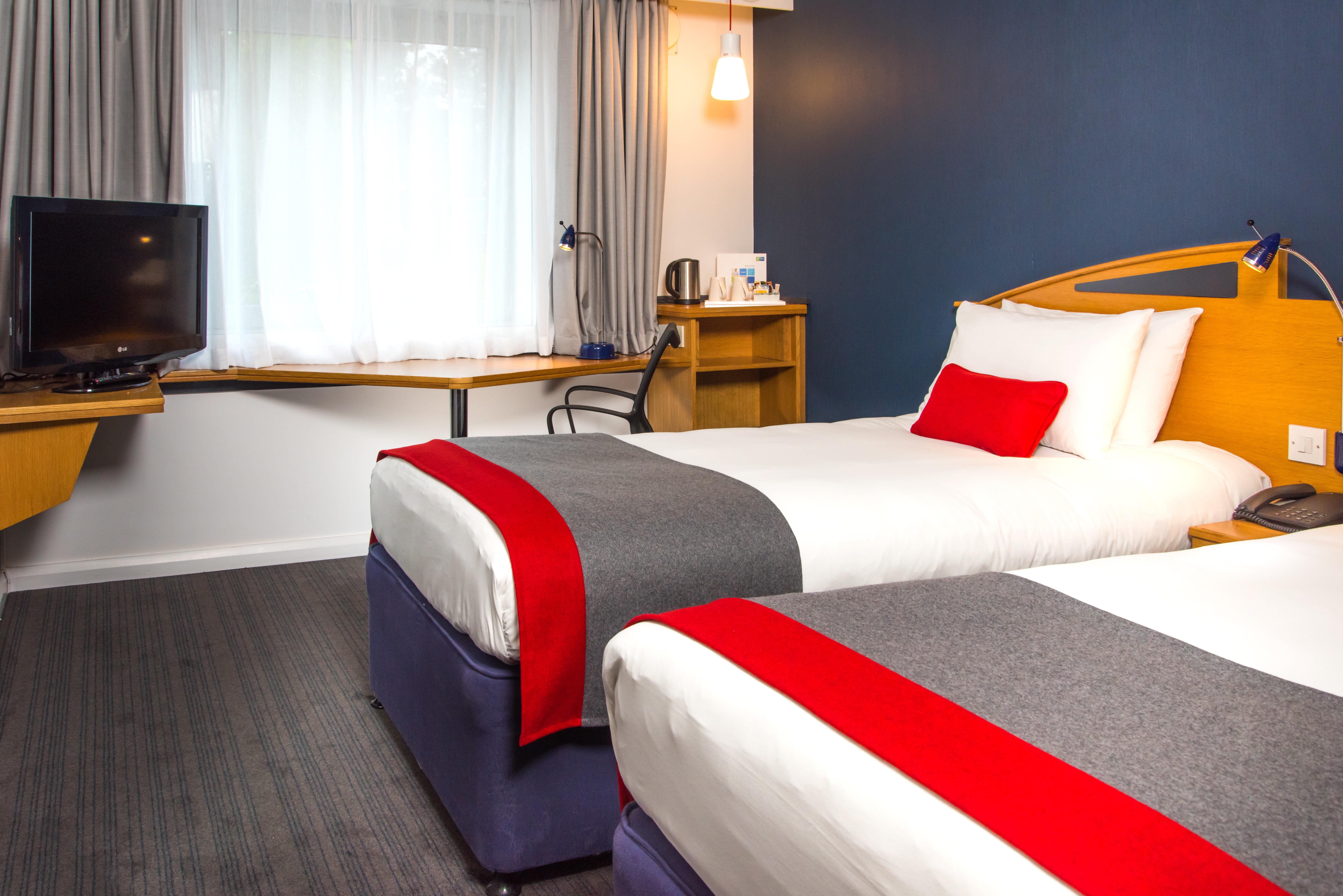 Holiday Inn Express East Midlands Airport By Ihg Castle Donington Eksteriør bilde