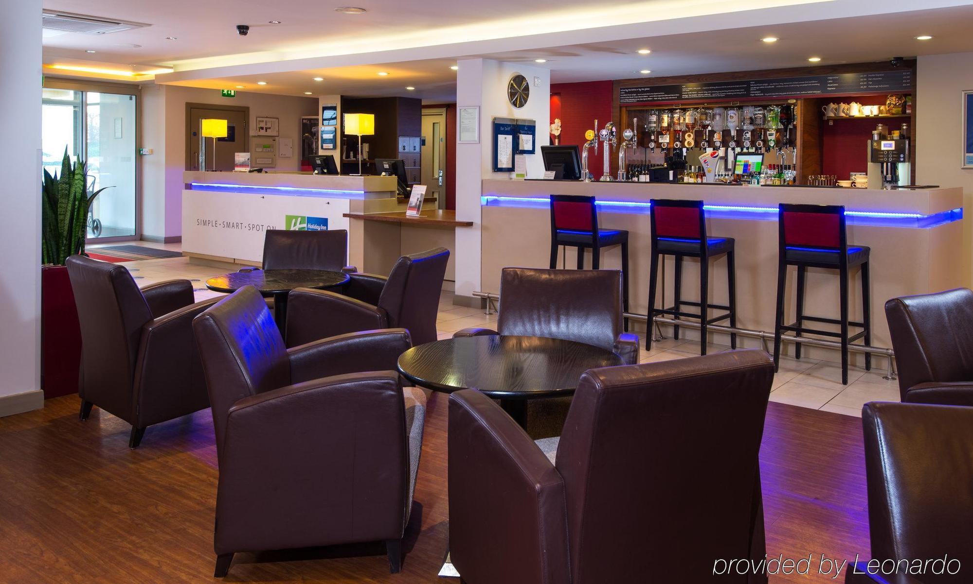 Holiday Inn Express East Midlands Airport By Ihg Castle Donington Eksteriør bilde