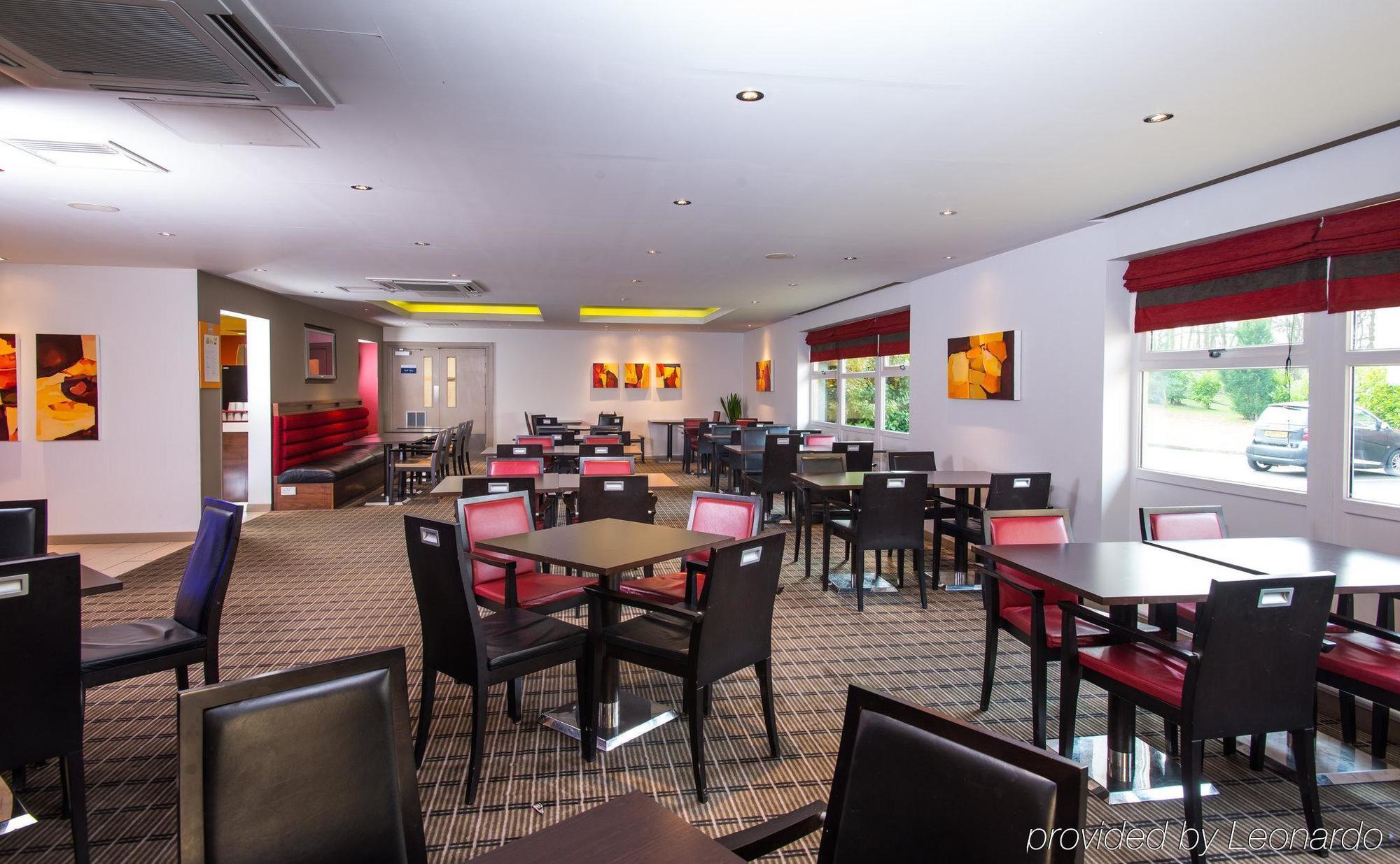 Holiday Inn Express East Midlands Airport By Ihg Castle Donington Eksteriør bilde