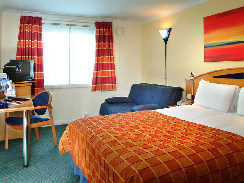 Holiday Inn Express East Midlands Airport By Ihg Castle Donington Eksteriør bilde